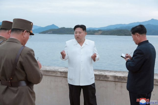 Triều Tiên tuyên bố phóng tên lửa để ‘mô phỏng tấn công Hàn Quốc bằng vũ khí hạt nhân’