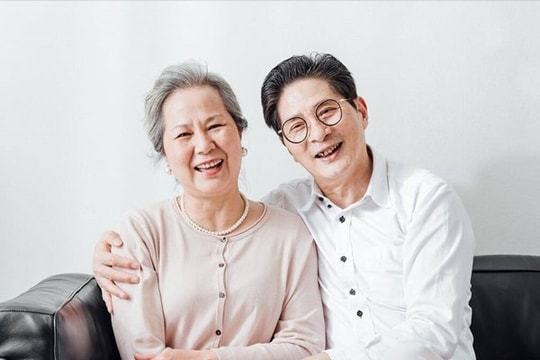 Đàn ông trên 60 tuổi, liệu có còn cần chuyện chăn gối không? 3 người đàn ông nói lên suy nghĩ của họ