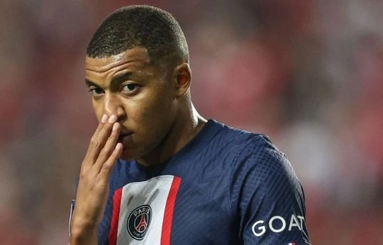 PSG bị cáo buộc thực hiện "trò bẩn" để bôi nhọ Mbappe