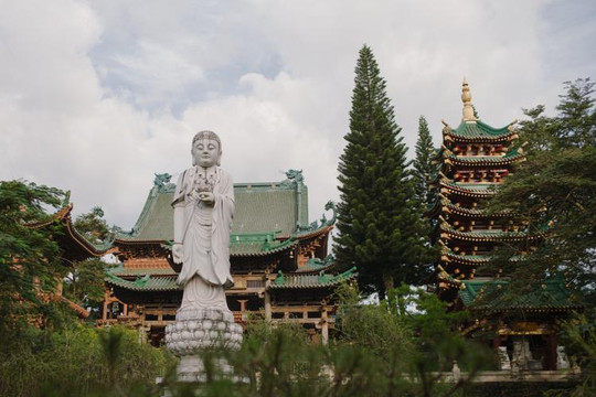 Ngôi chùa kiến trúc độc đáo, khuôn viên xanh mát nổi tiếng nhất Gia Lai
