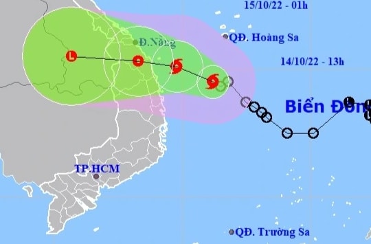 Bão số 5 đang hướng vào Đà Nẵng - Quảng Ngãi