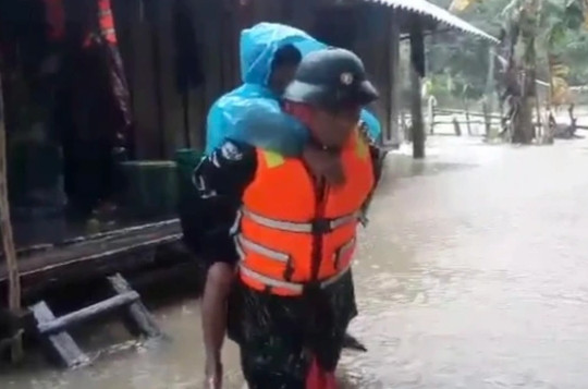 Di dời khẩn cấp hơn 430 hộ dân tại Quảng Bình, Quảng Trị