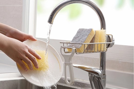 Đừng chủ quan, miếng bọt biển rửa bát nhà bạn cũng cần thay định kỳ