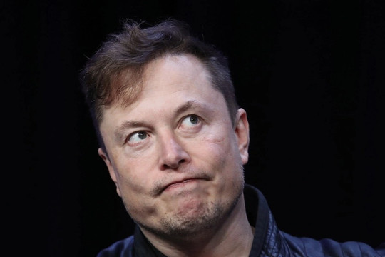 Elon Musk bị nhân viên gọi là vị sếp ‘bất thường’