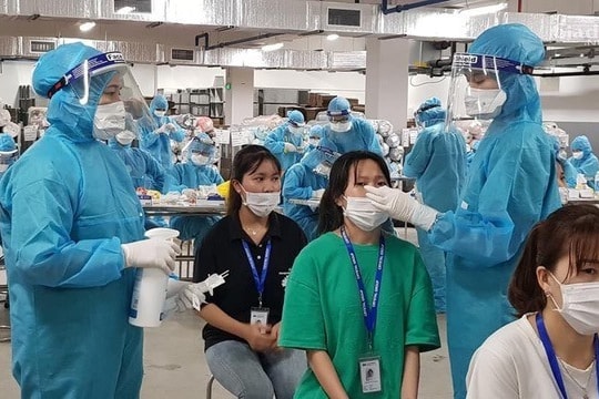 Cả nước trở thành vùng xanh COVID-19, đã đến lúc kết thúc dịch?