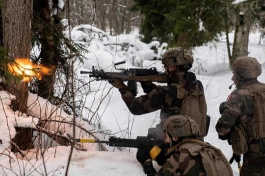 Mỹ đưa quân sát biên giới Ukraine, Nga cảnh báo hậu quả thảm khốc