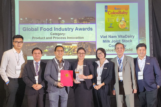 Sữa Việt được vinh danh giải thưởng công nghiệp thực phẩm toàn cầu