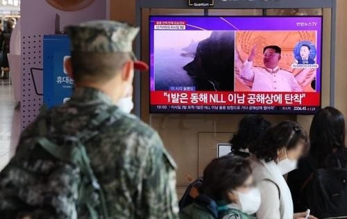 Triều Tiên bắn ‘mưa’ đại bác và tên lửa, Tổng thống Hàn Quốc chỉ đạo quân đội hành động nhanh