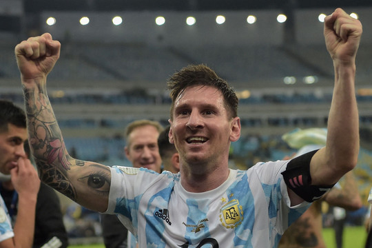 Phút thật lòng – Messi: ‘Chúa mang Copa America sang Brazil để chúng ta nâng cúp ở đây cho đẹp’