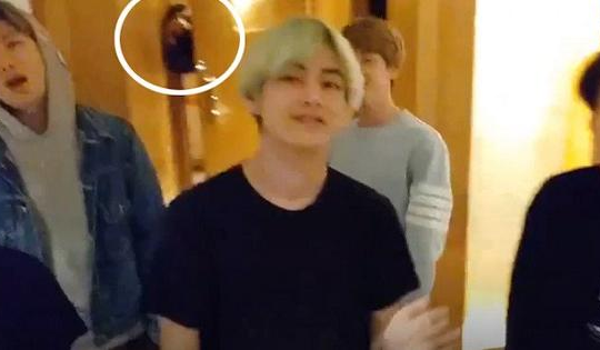 Cách fan cuồng Kpop bám đuôi thần tượng ở khách sạn