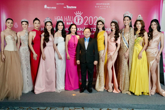 Hoa hậu Việt Nam 2022 tôn vinh nhan sắc tự nhiên