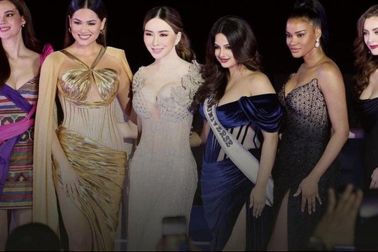 Miss Universe 2011 nói về sắc đẹp, netizen réo chủ tịch Miss Grand