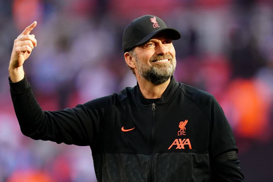 Phút thật lòng: Jurgen Klopp: 'tại sao các cầu thủ phải đưa ra thông điệp chính trị thay cho các nhà báo?'