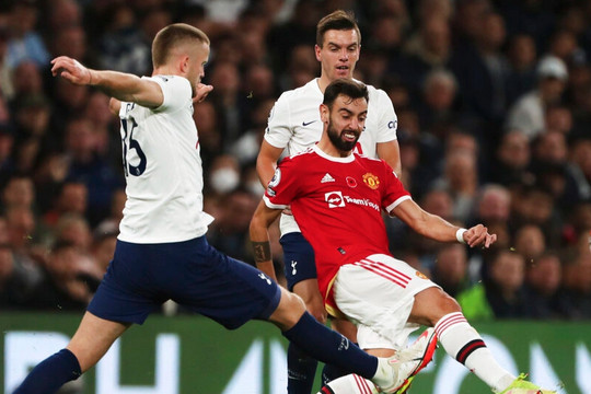 Lịch thi đấu bóng đá châu Âu cuối tuần: Man Utd bám đuổi Tottenham