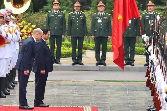 Thủ tướng Phạm Minh Chính chủ trì lễ đón Thủ tướng Đức