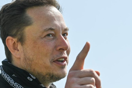 Kỹ sư Twitter mất việc vì tranh luận với Elon Musk trên mạng