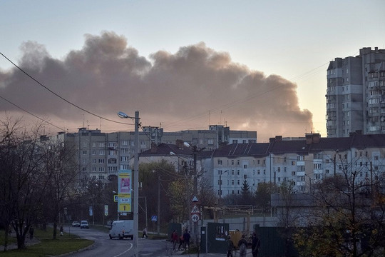 Ukraine nghi tiếp tục bị tập kích tên lửa diện rộng, tình hình ở Kherson căng thẳng