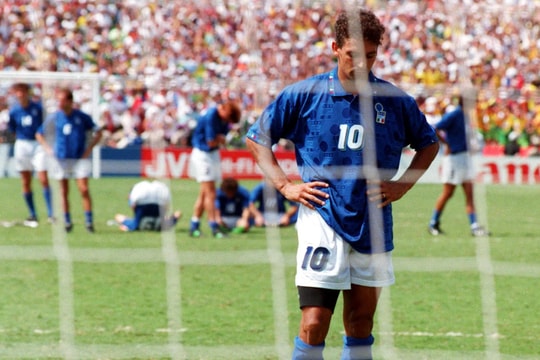 Lịch sử World Cup 1994: Roberto Baggio, tội đồ không bao giờ được giải oan