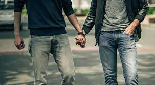 Gần 90% người nhiễm HIV mới là nam giới với gần 50% có quan hệ đồng giới