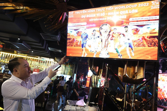 Hà Nội: Hàng quán chuẩn bị màn hình lớn phục vụ World Cup 2022