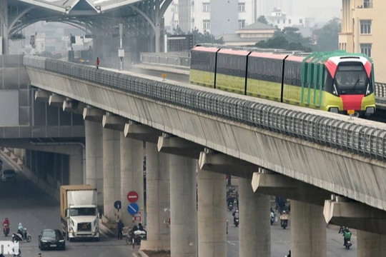 Metro Nhổn - ga Hà Nội chạy thử đoạn trên cao vào đầu tháng 12