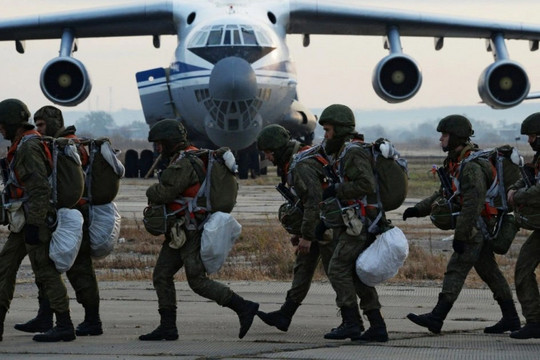 Nga điều lực lượng dự bị chiến lược tới chiến trường miền Đông Ukraine