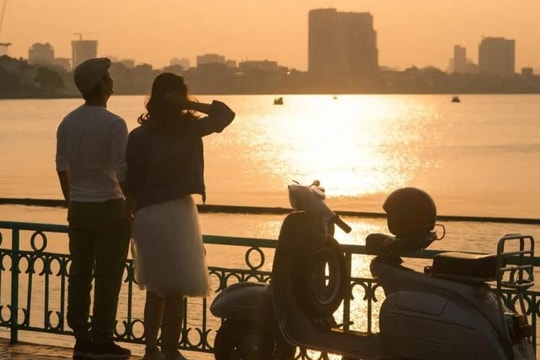 Một ngày thưởng thức nét đẹp của Hà Nội dịp cuối thu