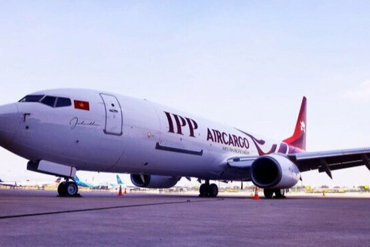 Bộ GTVT báo cáo Thủ tướng việc 'vua hàng hiệu' xin dừng cấp phép bay