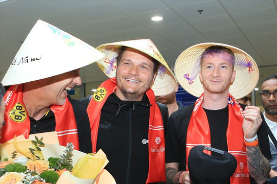 Marco Reus và các đồng đội tại Dortmund đến Việt Nam