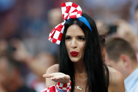 Vì sao World Cup 2022 không còn chiếu cận mặt các CĐV nữ trên khán đài