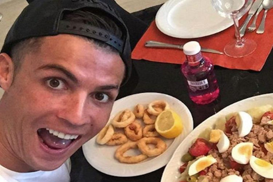 Đâu là món ăn yêu thích của Ronaldo?