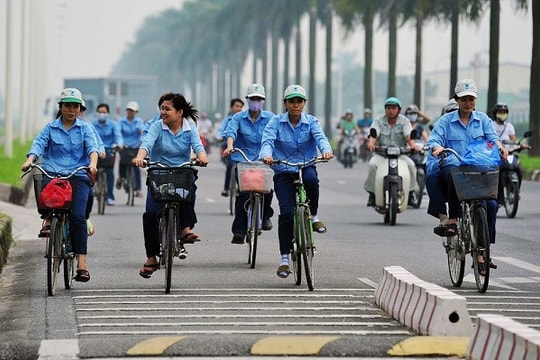 Bán tài sản, giám đốc lo lương thưởng Tết cho nhân viên