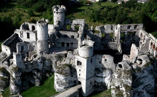 Chiêm ngưỡng 10 toà lâu đài đẹp nhất ở Ba Lan
