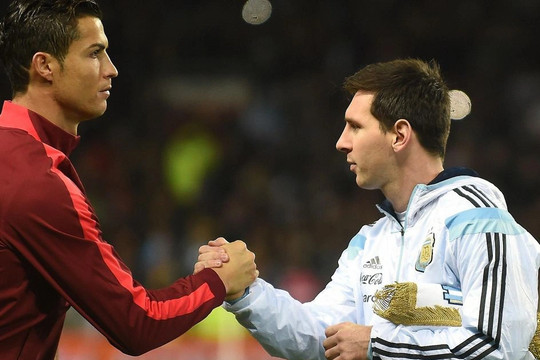 Messi vượt trội hơn Ronaldo ở cột mốc 1.000 trận đấu chuyên nghiệp