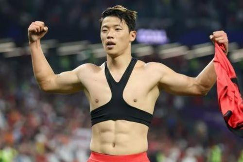 Chiếc áo lót theo dõi GPS của cầu thủ Hàn Quốc