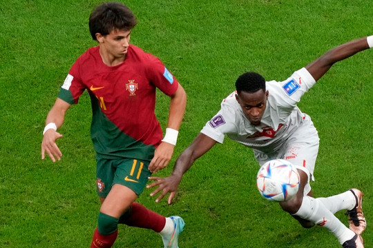 Thắng đậm Thụy Sỹ 6-1, Bồ Đào Nha tiến vào tứ kết gặp Morocco