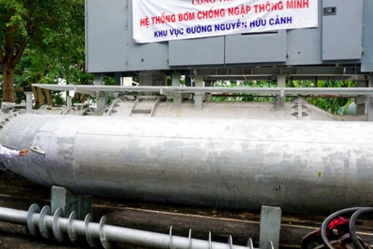 Vì sao TPHCM dừng thuê 'siêu máy bơm' chống ngập ở đường Nguyễn Hữu Cảnh