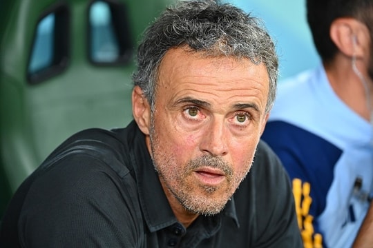 Luis Enrique từ chức