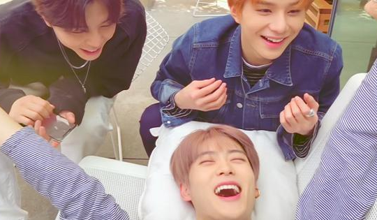 Bốn thành viên NCT bị ngã từ độ cao 2m, đang điều trị tại bệnh viện