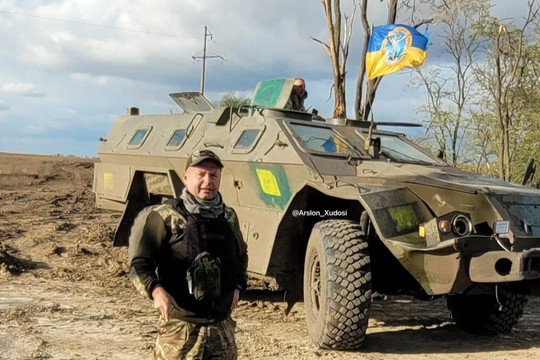 Bị Ukraine phục kích, xe bọc thép hiếm gặp của Nga phát nổ dữ dội