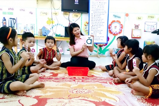 Gìn giữ tiếng Việt trong cộng đồng người Việt Nam ở nước ngoài