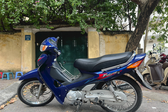 Sử dụng xe máy vào mùa đông cần chú ý gì?