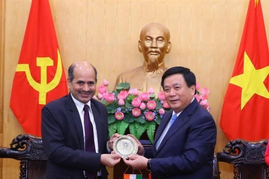 Đẩy mạnh hợp tác nghiên cứu các vấn đề về quan hệ Việt Nam-Ấn Độ