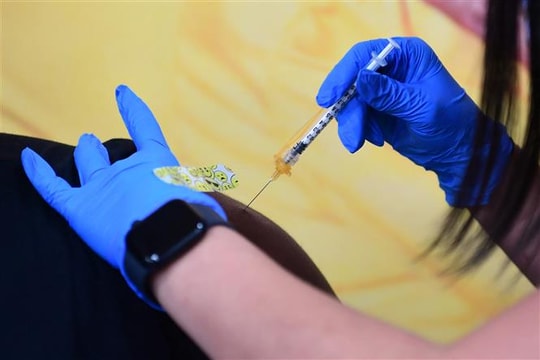 Các vaccine ngừa COVID-19 đã cứu sống hơn 3 triệu người Mỹ