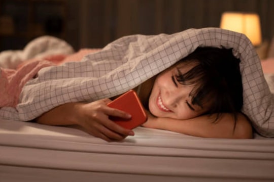 Phụ nữ thật lòng yêu ai thì rất khó che giấu, vì 3 biểu hiện này