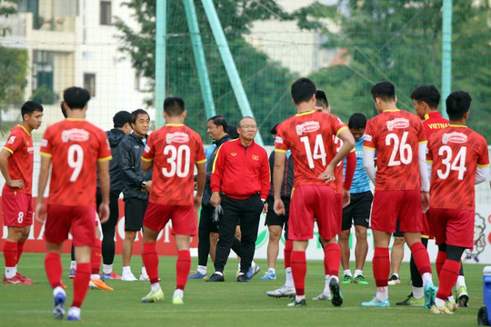 Danh sách tuyển Việt Nam dự AFF Cup 2022: Đức Chinh bị loại