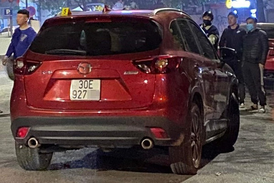 Tai nạn liên hoàn trên phố ở Hà Nội, tài xế ô tô có nồng độ cồn 'kịch khung'