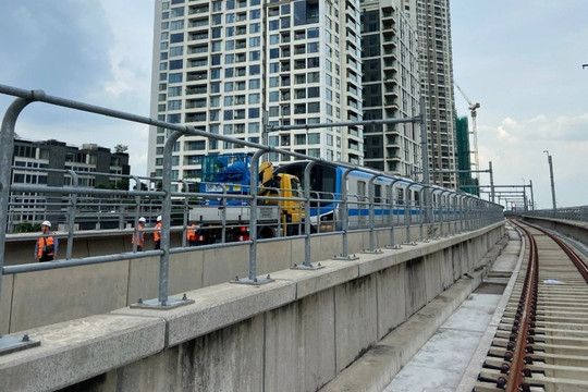 Metro số 1 Bến Thành - Suối Tiên chạy thử nghiệm nội bộ