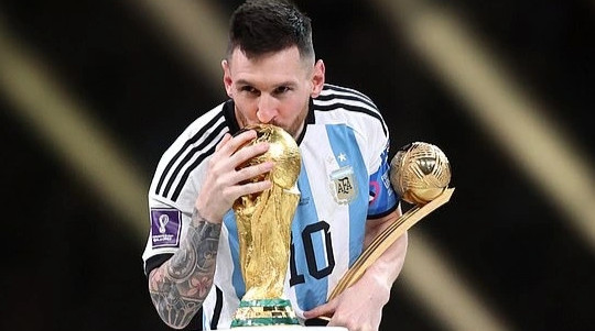 Cảm xúc vỡ òa của Messi và Argentina trong ngày vô địch World Cup