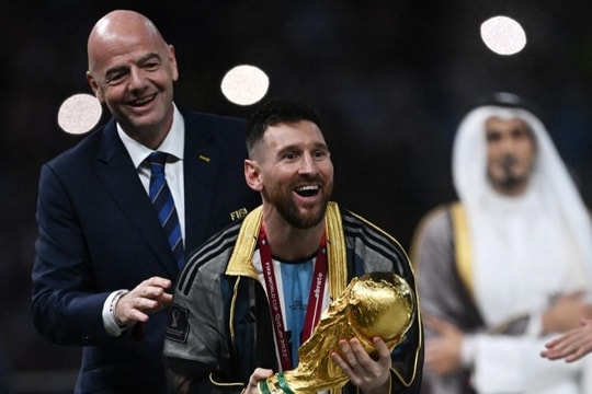 Thế giới dành những lời có cánh cho Messi và đội tuyển Argentina